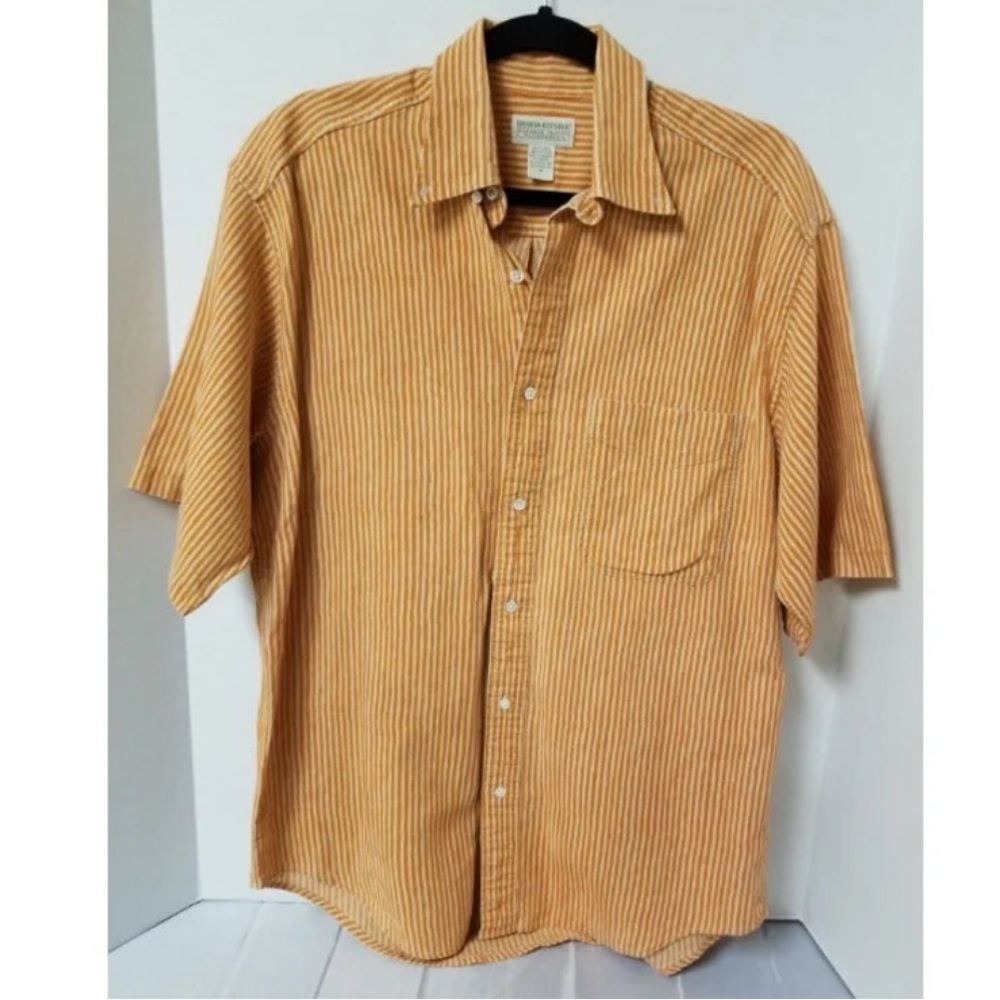 Banana Republic Safari and Travel Co. -Tan Casual Button Down Shirt Relaxed Fit